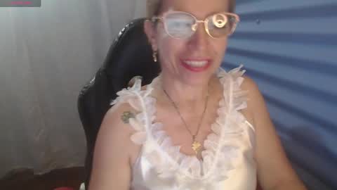 CHAYLA VICTORIA RUIZ  online show from May 3, 12:55 pm