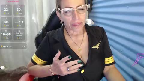 CHAYLA VICTORIA RUIZ  online show from June 4, 2:34 pm