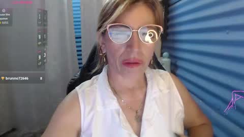 CHAYLA VICTORIA RUIZ  online show from June 6, 11:20 pm