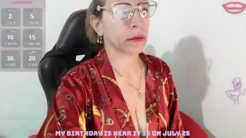 CHAYLA VICTORIA RUIZ  online show from July 7, 9:57 am