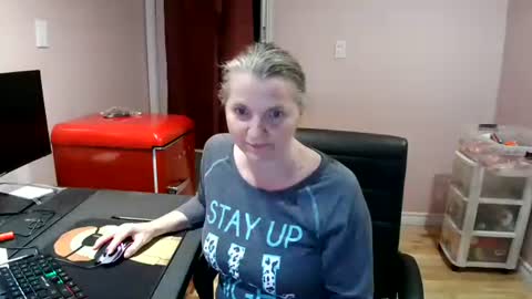 Snapshot of chealsiek chatting on November 6, 1:28 am chealsiek online show from November 6, 1:28 am