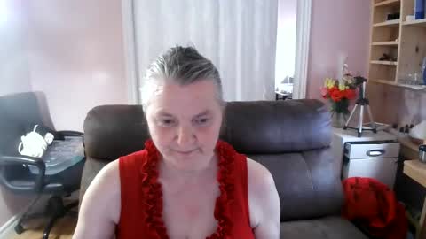 Snapshot of chealsiek chatting on June 25, 2:10 pm chealsiek online show from June 25, 2:10 pm