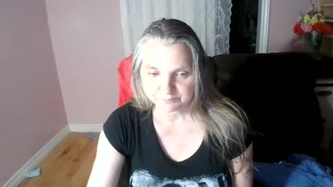 Snapshot of chealsiek chatting on July 31, 2:55 am chealsiek online show from July 31, 2:55 am