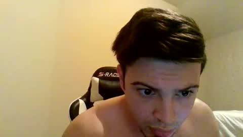 cheddarbob93695 online show from November 15, 1:25 am