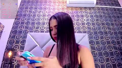 Snapshot of cheerryblossom_ chatting on October 6, 1:47 am Cherry online show from October 6, 1:47 am