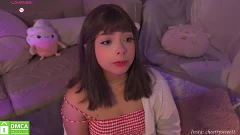 Snapshot of cheerrysweett chatting on November 20, 1:50 am Baby Cherry online show from November 20, 1:50 am