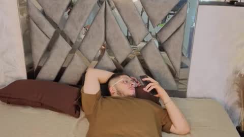   online show from February 10, 4:16 am