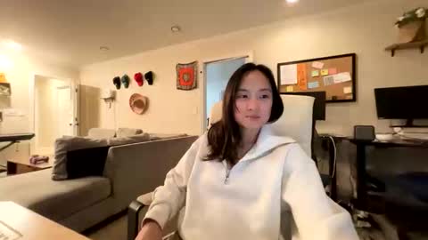 chellybear101 online show from November 5, 2:00 am