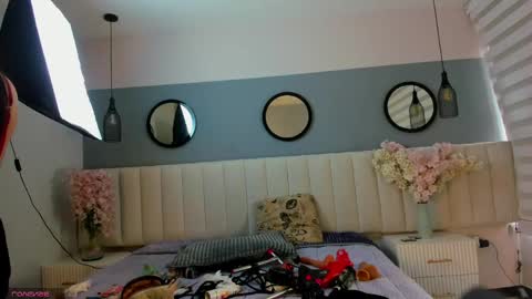 chelsea_bolton_ online show from June 7, 12:20 pm