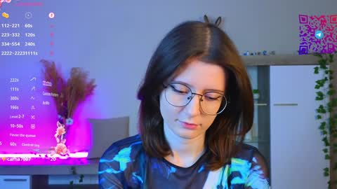 Mona online show from December 13, 3:21 pm