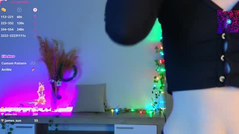 Mona online show from December 17, 9:16 pm