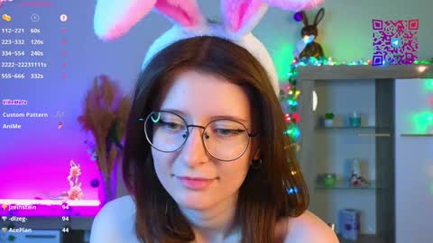 Mona online show from December 19, 9:28 pm