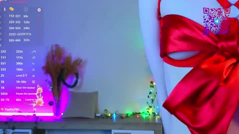 Mona online show from December 20, 3:10 pm