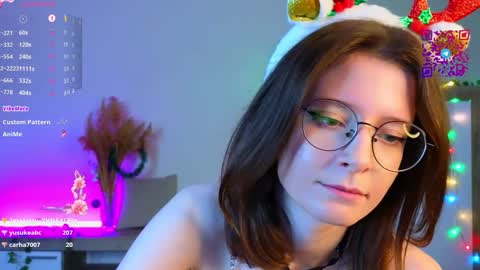 Mona online show from December 21, 6:23 pm