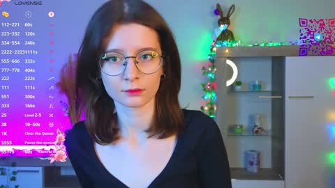 Mona online show from December 27, 3:15 pm