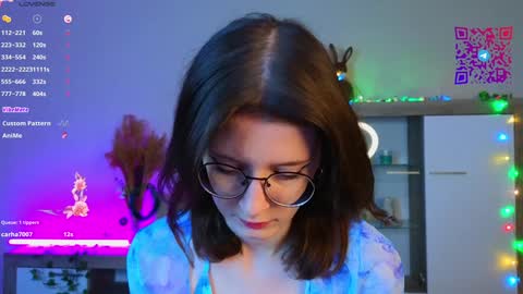 Mona online show from January 10, 3:06 pm