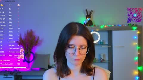 Mona online show from January 16, 9:19 pm