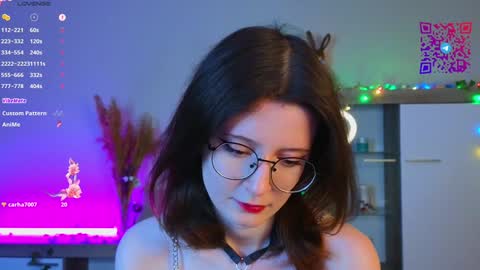 Mona online show from January 30, 3:08 pm