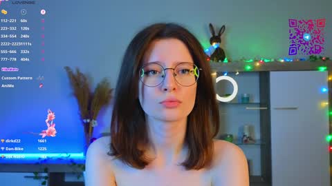 Mona online show from January 31, 10:21 pm