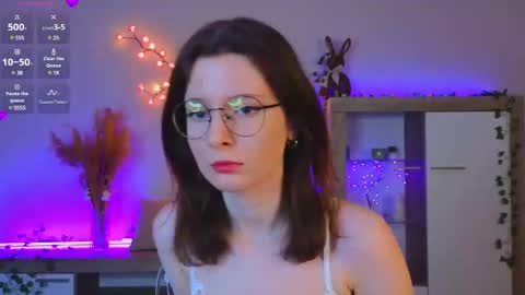 Mona online show from February 26, 3:30 pm