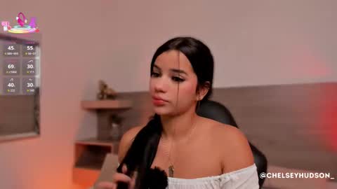 chelsey_hudson online show from December 3, 12:36 pm