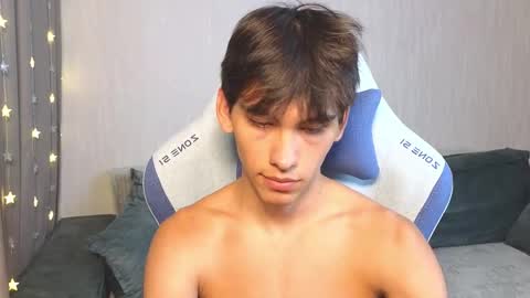 Snapshot of chem1ko chatting on March 11, 8:52 am LUCASRYANPVT IS OPEN online show from March 11, 8:52 am