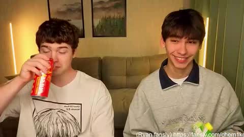 Snapshot of chem1ko chatting on October 16, 7:09 am LUCASRYANPVT IS OPEN online show from October 16, 7:09 am