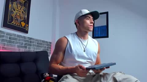 Snapshot of chepe_fit chatting on February 16, 4:31 am chepe vause online show from February 16, 4:31 am