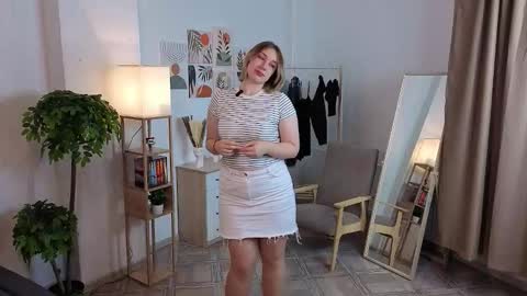 Pauline its my first day online show from October 20, 4:18 pm