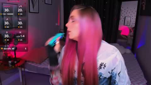 Snapshot of cherrie_sherry chatting on March 24, 8:58 pm Sherry online show from March 24, 8:58 pm