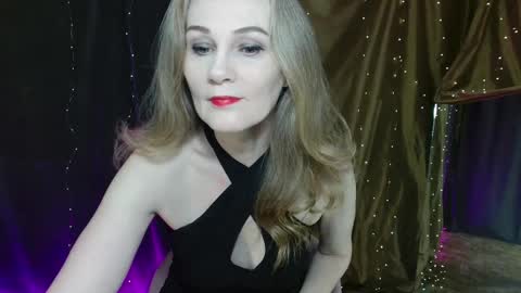 Snapshot of cherry_blossomsx chatting on November 30, 6:17 am thanks guys see you tomorrow online show from November 30, 6:17 am