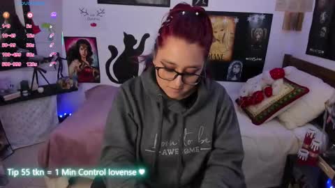 Snapshot of cherry_blushh chatting on December 5, 8:05 pm cherry_blushh online show from December 5, 8:05 pm