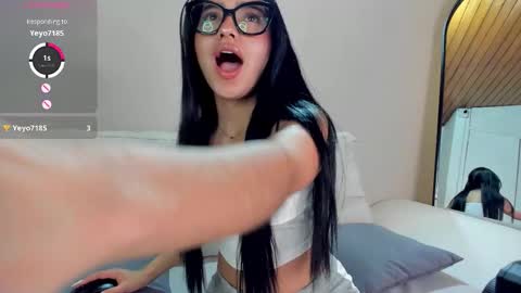 cherry_bunnyx online show from March 3, 4:07 am