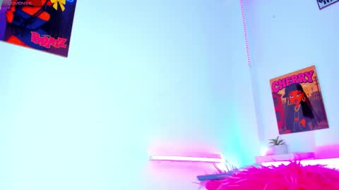 Snapshot of cherry_gate chatting on October 31, 4:35 am cherry_gate online show from October 31, 4:35 am