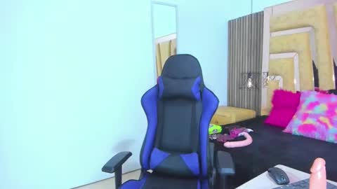 Cherry Mew and jean online show from March 7, 3:18 pm