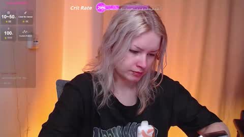 Snapshot of cherry_night666 chatting on November 6, 1:17 am Morty online show from November 6, 1:17 am