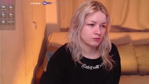 Snapshot of cherry_night666 chatting on November 28, 10:23 pm Morty online show from November 28, 10:23 pm