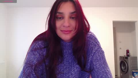 Snapshot of cherry_pie95 chatting on December 3, 7:32 am Sherry online show from December 3, 7:32 am