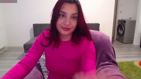 Snapshot of cherry_pie95 chatting on December 9, 7:17 am Sherry online show from December 9, 7:17 am