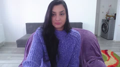 Snapshot of cherry_pie95 chatting on February 3, 7:40 am Sherry online show from February 3, 7:40 am