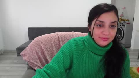 Snapshot of cherry_pie95 chatting on February 11, 7:12 am Sherry online show from February 11, 7:12 am