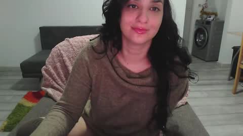 Snapshot of cherry_pie95 chatting on February 13, 2:01 am Sherry online show from February 13, 2:01 am