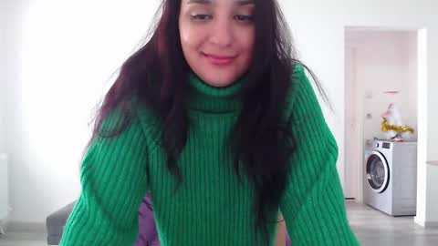 Snapshot of cherry_pie95 chatting on February 15, 10:11 am Sherry online show from February 15, 10:11 am