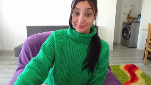 Snapshot of cherry_pie95 chatting on March 4, 7:30 am Sherry online show from March 4, 7:30 am
