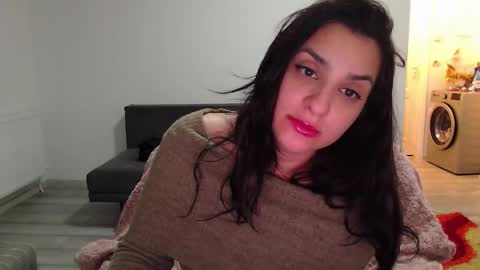 Snapshot of cherry_pie95 chatting on March 6, 3:13 am Sherry online show from March 6, 3:13 am