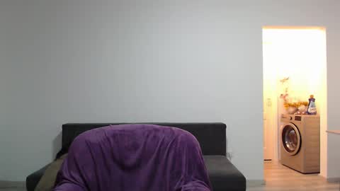 Snapshot of cherry_pie95 chatting on March 12, 3:35 am Sherry online show from March 12, 3:35 am