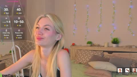 cherry_pr1ce online show from June 9, 11:49 pm