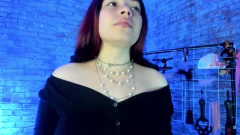 Snapshot of cherry_xoxx chatting on October 17, 11:35 am online show from October 17, 11:35 am