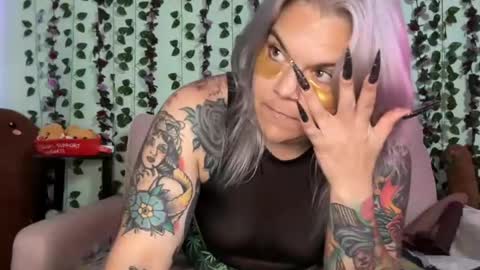 CherryBombBomb online show from June 15, 4:36 am