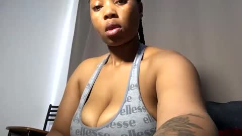 Snapshot of cherrybabexx chatting on December 27, 11:28 am Cherrybabe online show from December 27, 11:28 am